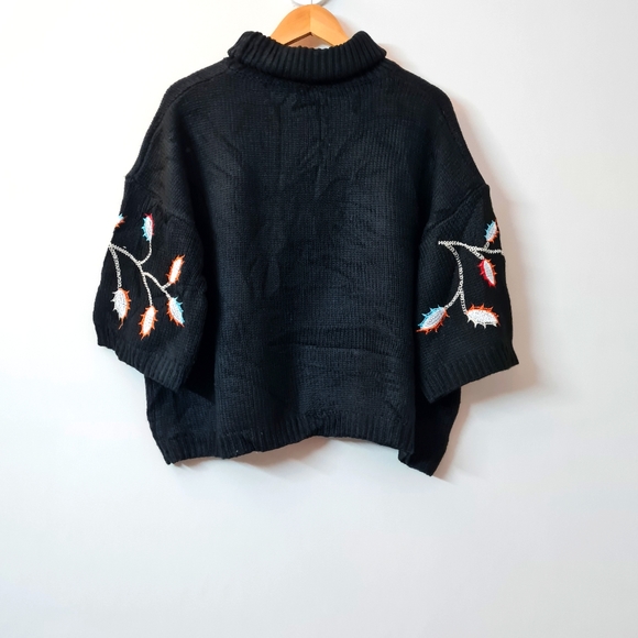 Embroidered free size cardigan - Picture 2 of 4